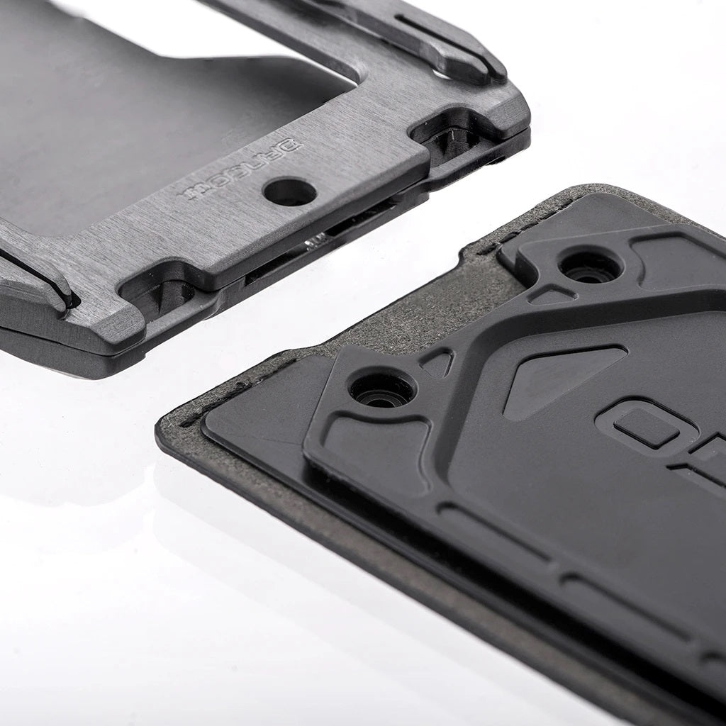 A10 アダプト シングル ポケット ウォレット