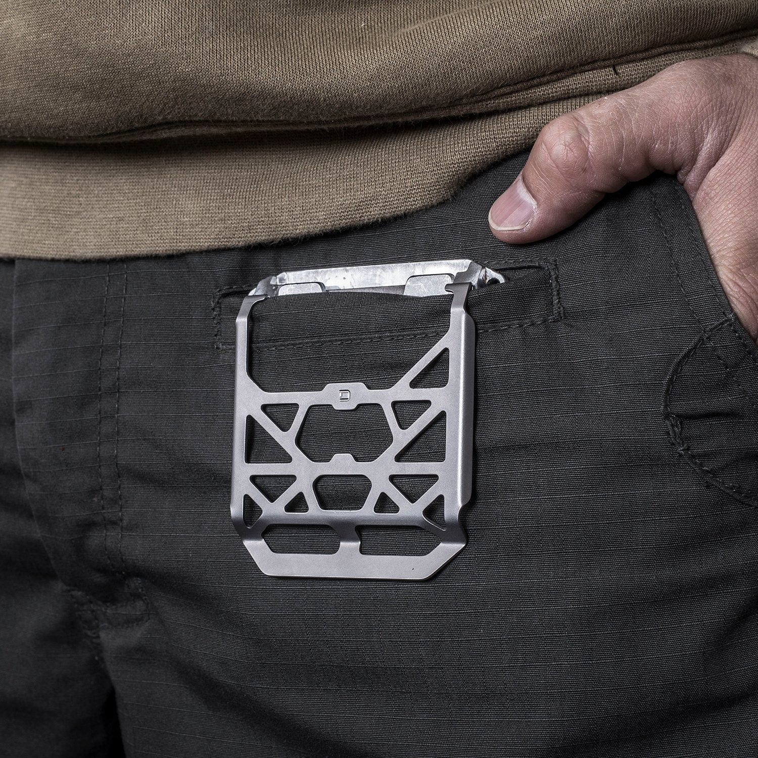 DANGO PRODUCTS | M1 シャーシクリップ - DANGO PRODUCTS JAPAN