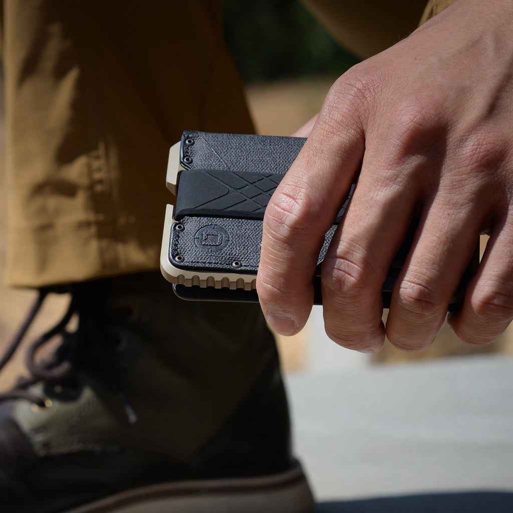 T01 タクティカル バイフォルド ウォレット SPEC-OPS