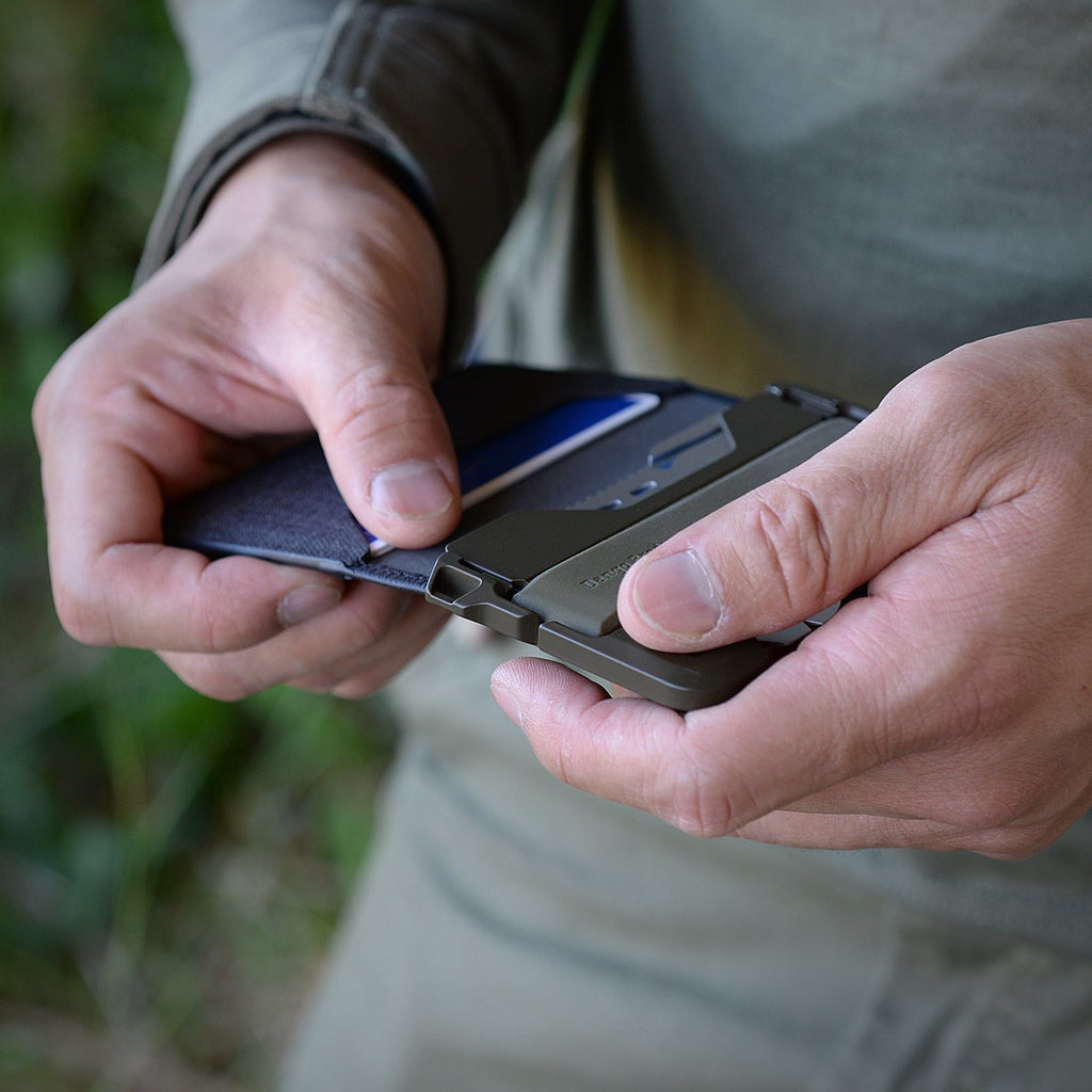 T01 タクティカル バイフォルド ウォレット SPEC-OPS