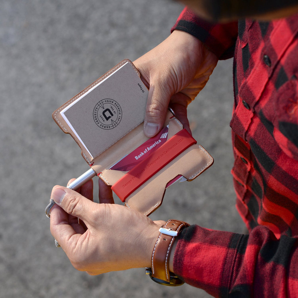 P01 パイオニアウォレット & DANGOペン