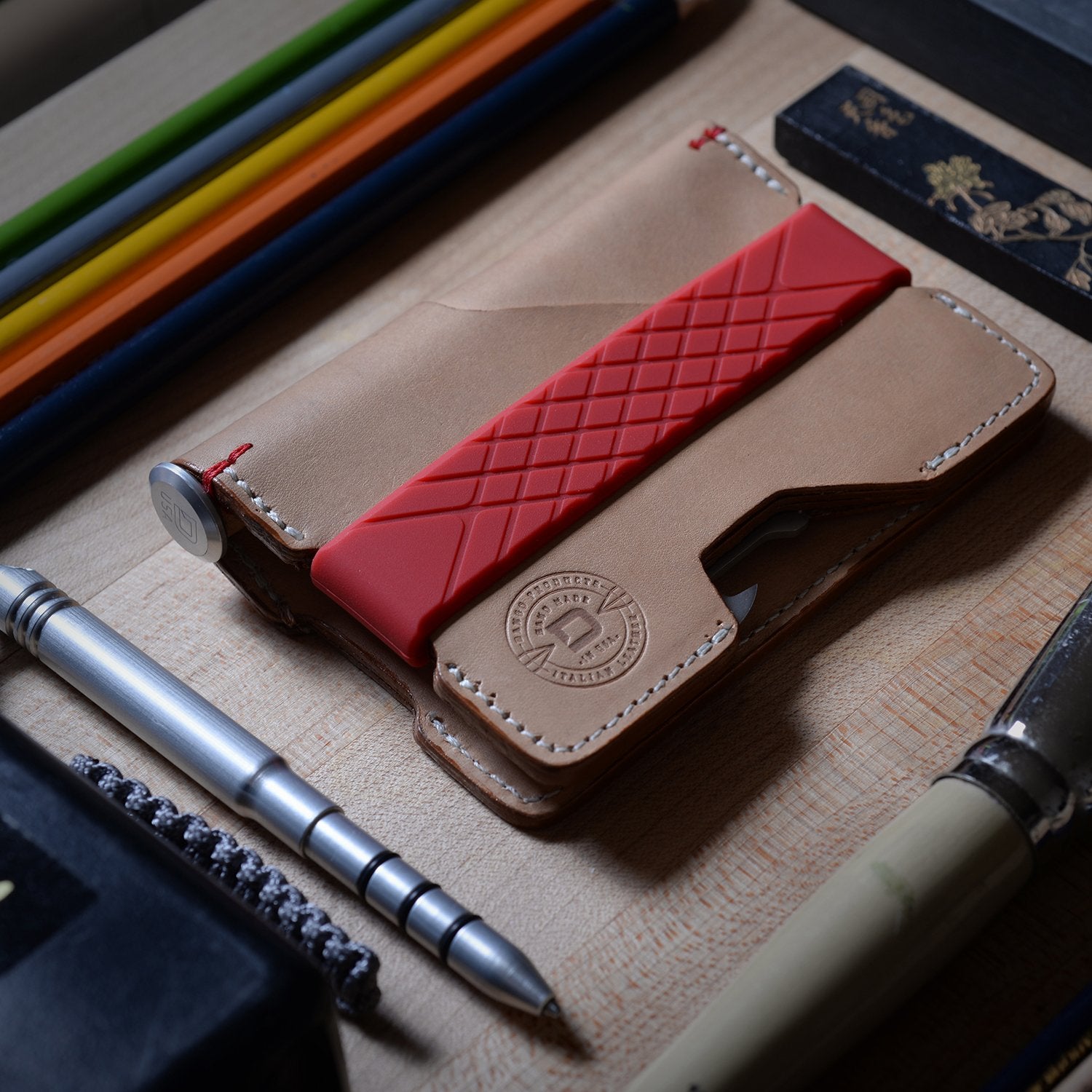 dango products P01 パイオニアウォレット & DANGOペン P01 PIONEER™ TRAVEL WALLET - Dango Products
